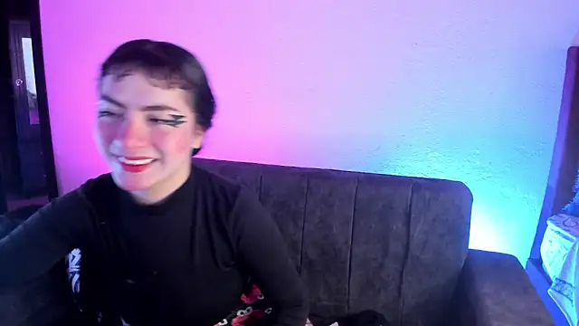 Snapshot of kitty__chs chatting on 10-16-25, 01:12 kitty chs online show from 10-16-25, 01:12