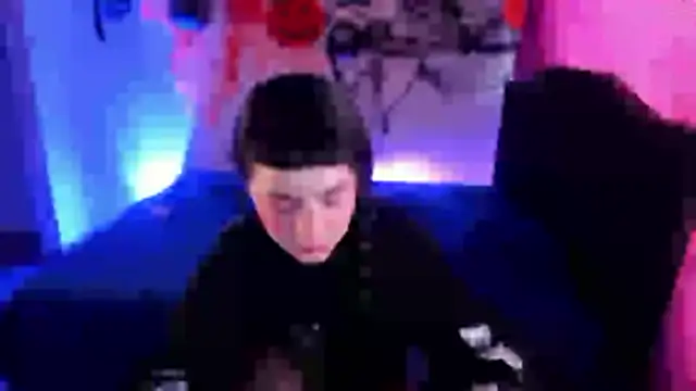 Snapshot of kitty__chs chatting on 10-29-25, 12:29 kitty chs online show from 10-29-25, 12:29