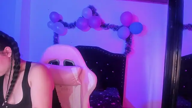 Snapshot of kitty__chs chatting on 02-05-26, 08:46 kitty chs online show from 02-05-26, 08:46