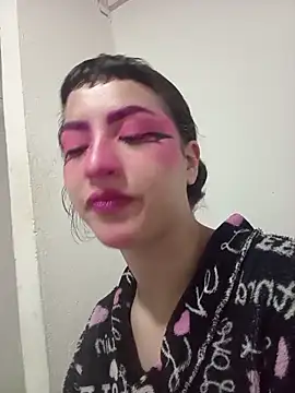 Snapshot of kitty__chs chatting on 02-24-26, 02:37 kitty chs online show from 02-24-26, 02:37