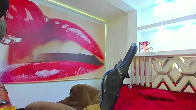 Snapshot of lala_clark chatting on 10-01-25, 12:11 lala clark online show from 10-01-25, 12:11