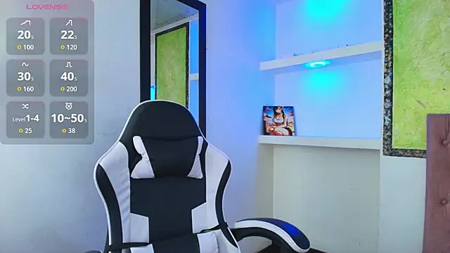 Snapshot of lala_clark chatting on 11-25-25, 12:16 lala clark online show from 11-25-25, 12:16