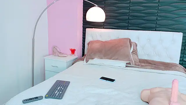 Snapshot of Valery_Nasty__ chatting on 10-30-25, 01:34 Valery Nasty online show from 10-30-25, 01:34