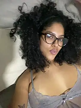 miiabrown18 online show from 05-26-26, 08:32