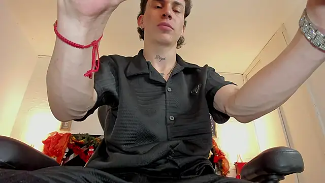 iammariano online show from 12-20-25, 03:46