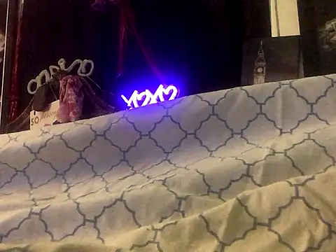 Snapshot of blondebarbiebae chatting on 10-28-25, 08:07 blondebarbiebae online show from 10-28-25, 08:07