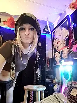 Snapshot of blondebarbiebae chatting on 01-16-26, 04:49 blondebarbiebae online show from 01-16-26, 04:49