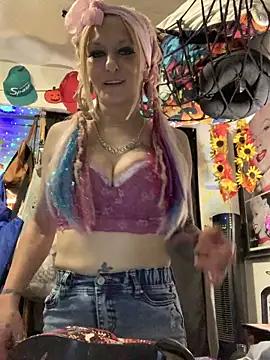 Snapshot of blondebarbiebae chatting on 03-03-26, 10:37 blondebarbiebae online show from 03-03-26, 10:37