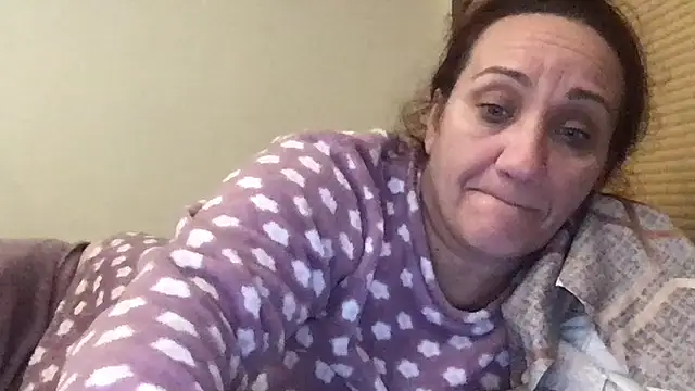 paula19800 online show from 11-21-25, 05:11