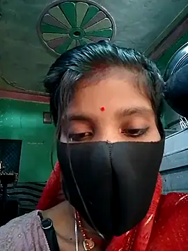 Snapshot of Cuty_kinjal chatting on 10-11-25, 08:24 Cuty kinjal online show from 10-11-25, 08:24