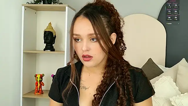 Snapshot of CamilaGomez149 chatting on 05-12-26, 07:55 CamilaGomez149 online show from 05-12-26, 07:55