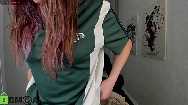 Al1ice Moures online show from 10-27-25, 09:13