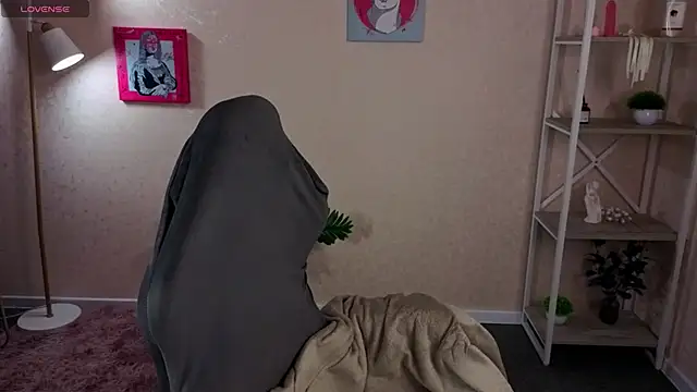 Al1ice Moures online show from 03-11-26, 09:48