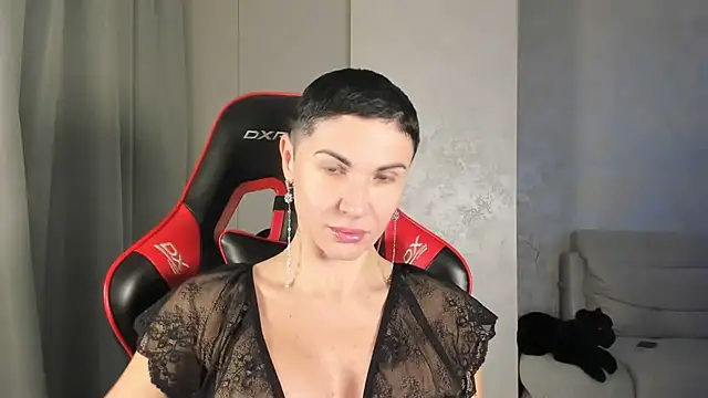 Angel iam online show from 01-06-26, 06:55