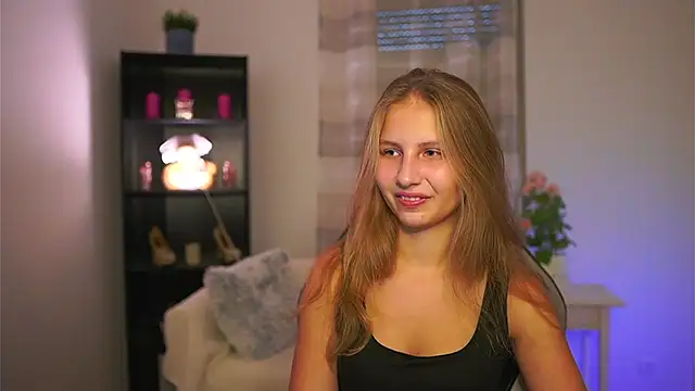 Snapshot of emmie_murray chatting on 11-26-25, 02:07 emmie murray online show from 11-26-25, 02:07