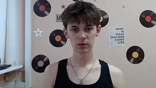 Snapshot of Hoot_Dude_ chatting on 10-09-25, 01:31 Hoot Dude  online show from 10-09-25, 01:31