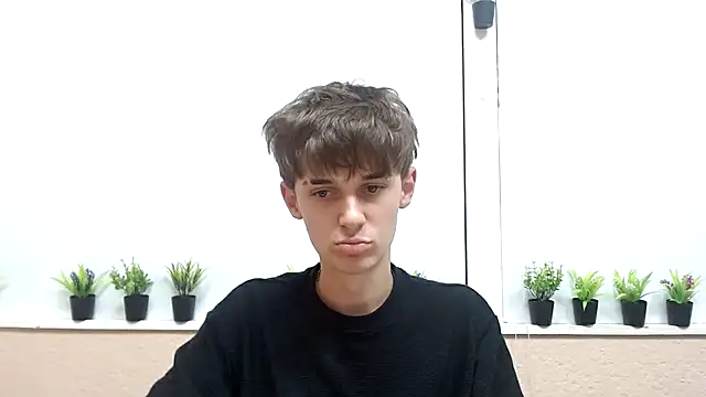 Snapshot of Hoot_Dude_ chatting on 10-17-25, 03:03 Hoot Dude  online show from 10-17-25, 03:03