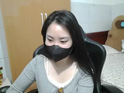 Lilybelle039 online show from 11-28-25, 02:36