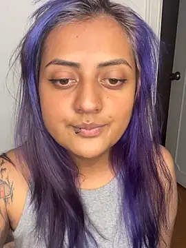 Snapshot of sunnymoonn_1 chatting on 10-18-25, 10:54 sunnymoonn 1 online show from 10-18-25, 10:54