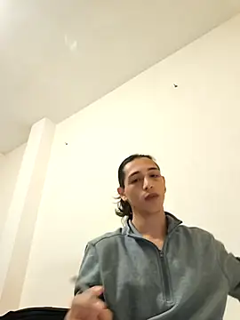 Snapshot of Francoluce23 chatting on 01-12-26, 10:04 Francoluce23 online show from 01-12-26, 10:04