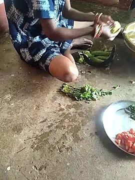 Snapshot of ARTIR1 chatting on 10-18-25, 03:20 ARTIR1 online show from 10-18-25, 03:20