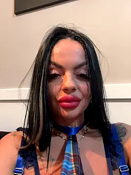 CarmenMB online show from 10-18-25, 07:58