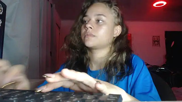 Snapshot of LittleCheerry69 chatting on 01-07-26, 10:18 LittleCheerry69 online show from 01-07-26, 10:18