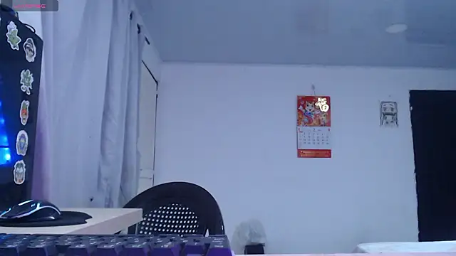 Snapshot of LittleCheerry69 chatting on 02-14-26, 04:04 LittleCheerry69 online show from 02-14-26, 04:04