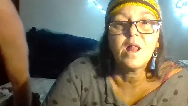 Snapshot of DOLCECOPPIA2025 chatting on 12-19-25, 03:35 DOLCECOPPIA2025 online show from 12-19-25, 03:35