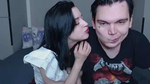 Snapshot of jackoffjillss chatting on 09-27-25, 06:13 jackoffjillss online show from 09-27-25, 06:13