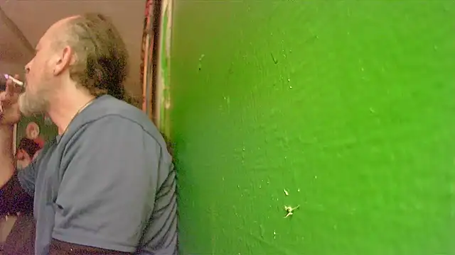 Snapshot of HippieDad333 chatting on 09-28-25, 11:32 HippieDad333 online show from 09-28-25, 11:32