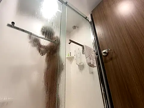 Snapshot of lilmisssunshine_ chatting on 11-04-25, 03:38 lilmisssunshine  online show from 11-04-25, 03:38