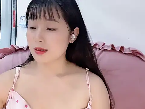 Lie liee online show from 06-26-26, 02:10