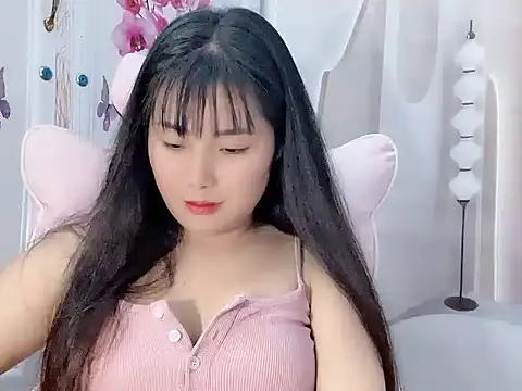 Lie liee online show from 07-13-26, 01:47