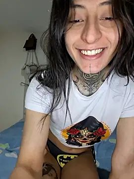 Snapshot of Harley_Miller_ chatting on 10-08-25, 11:08 Harley Miller online show from 10-08-25, 11:08