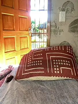 Bellabootie online show from 04-20-26, 06:16