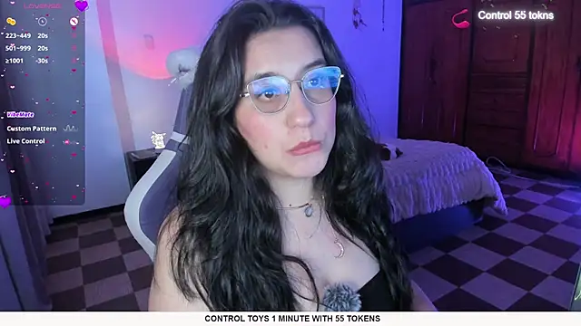 Snapshot of tellmemaddie chatting on 05-27-26, 09:01 tellmemaddie online show from 05-27-26, 09:01