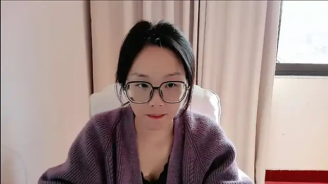 Snapshot of guai00 chatting on 11-19-25, 02:55 guai00 online show from 11-19-25, 02:55