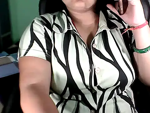 BABITA KUMARII online show from 10-08-25, 03:53