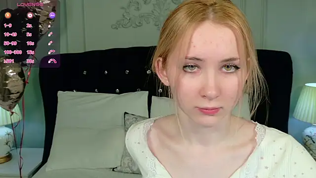 Snapshot of LiraKink chatting on 02-09-26, 04:38 LiraKink online show from 02-09-26, 04:38