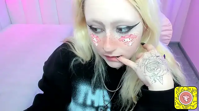 JuliaSharkk online show from 11-09-25, 08:07