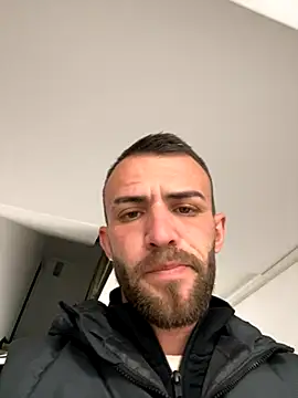 Snapshot of sexyman1936 chatting on 11-06-25, 07:20 sexyman1936 online show from 11-06-25, 07:20