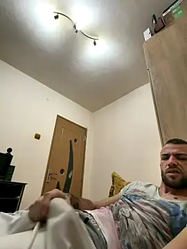 Snapshot of sexyman1936 chatting on 12-03-25, 06:32 sexyman1936 online show from 12-03-25, 06:32