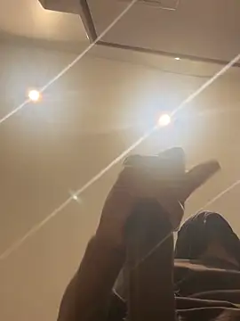 Snapshot of SkinnyD_ chatting on 04-02-26, 06:27 SkinnyD online show from 04-02-26, 06:27