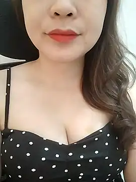 Girl Shy2000 online show from 04-24-26, 04:04