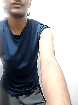 Snapshot of Ilhaamgrey chatting on 11-22-25, 05:45 Ilhaamgrey online show from 11-22-25, 05:45