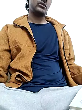 Snapshot of Ilhaamgrey chatting on 12-18-25, 03:18 Ilhaamgrey online show from 12-18-25, 03:18