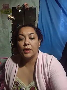Snapshot of Lobizona chatting on 06-29-26, 01:22 Lobizona online show from 06-29-26, 01:22