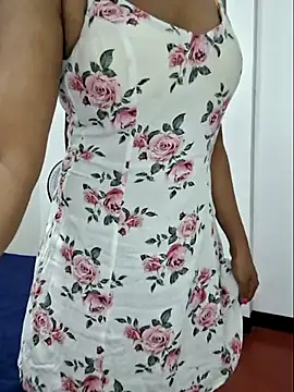Snapshot of shani_taniya chatting on 07-27-26, 03:41 shani taniya online show from 07-27-26, 03:41