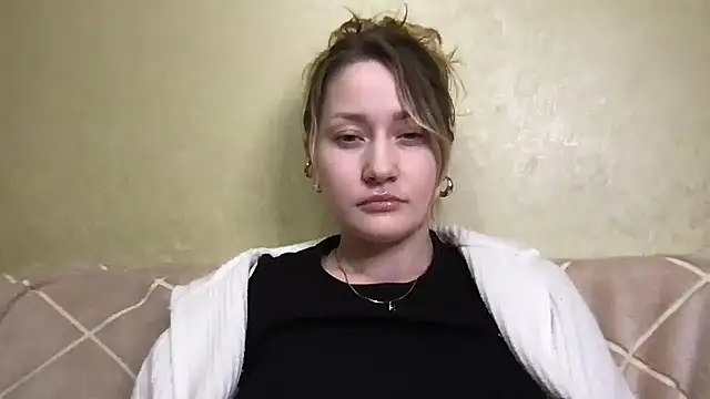 Veyriona online show from 11-16-25, 03:28